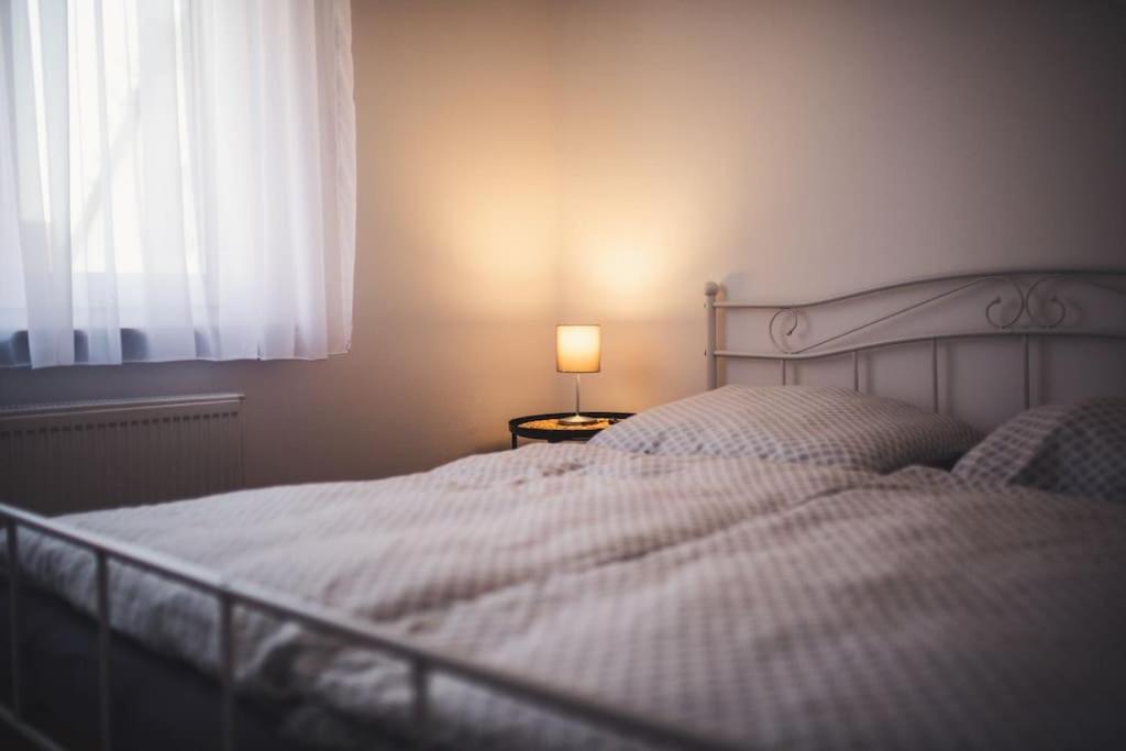 Wunderschoene Neue 3,5 Zimmerwohnung Naehe Kassel Bis 4 Erwachsene 3 Kinder Fuldatal Dış mekan fotoğraf