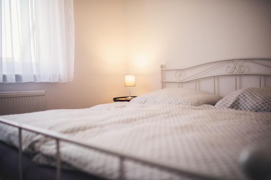 Wunderschoene Neue 3,5 Zimmerwohnung Naehe Kassel Bis 4 Erwachsene 3 Kinder Fuldatal Dış mekan fotoğraf